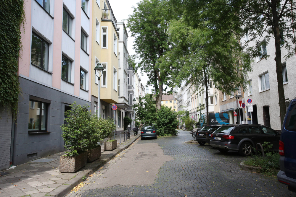 Strasse